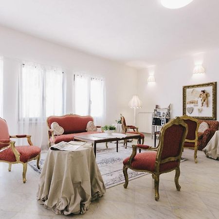 Hotel - Ristorante Pintadera Massa  Eksteriør billede